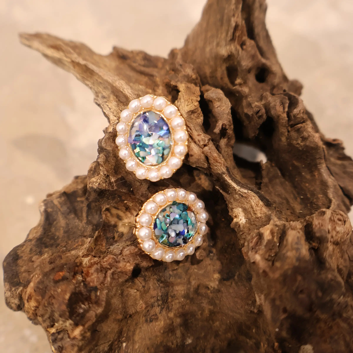 Azure Sea Radiance — Blue-Green Round Pearl-Bordered Stud Earrings